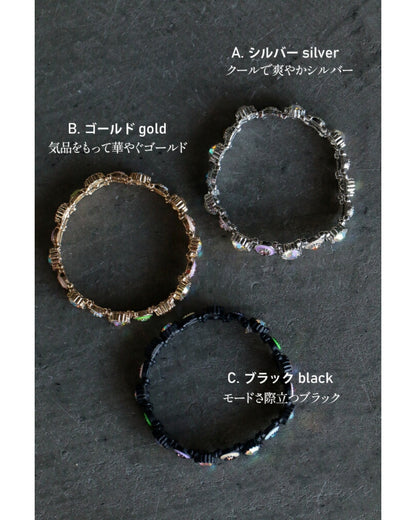 多彩に魅せるビジューの魔法ブレス
